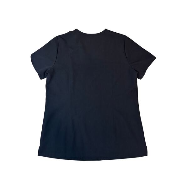 Figs Casma Three-Pocket Scrub Top in Black - Picture 4 of 4